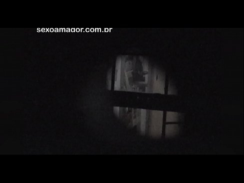 ❤️ Blondie tiġi filmata segretament minn voyeur tal-viċinat moħbi wara briks vojta Porn sabiħ fil-porn mt.xxxlfv.top ️❤